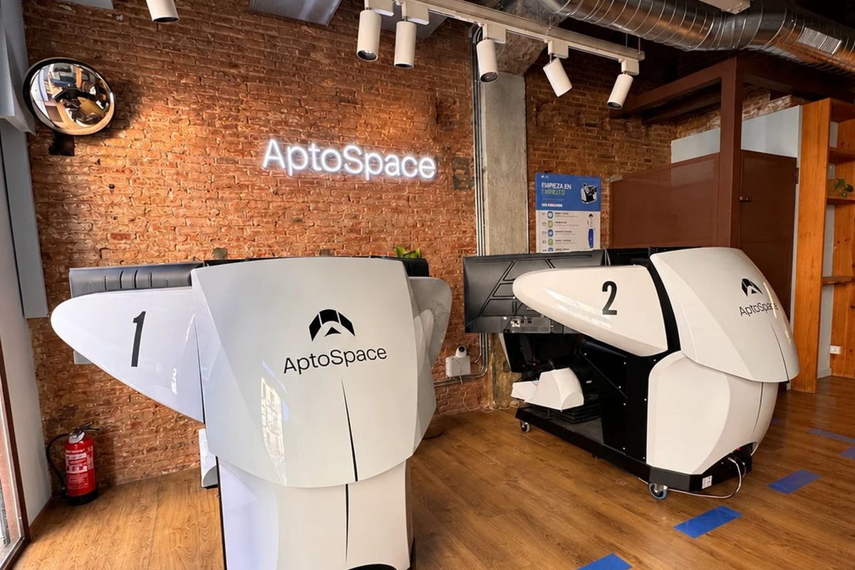 Los simuladores 1 y 2 de AptoSpace en la sala de Sant Gervasi, Barcelona